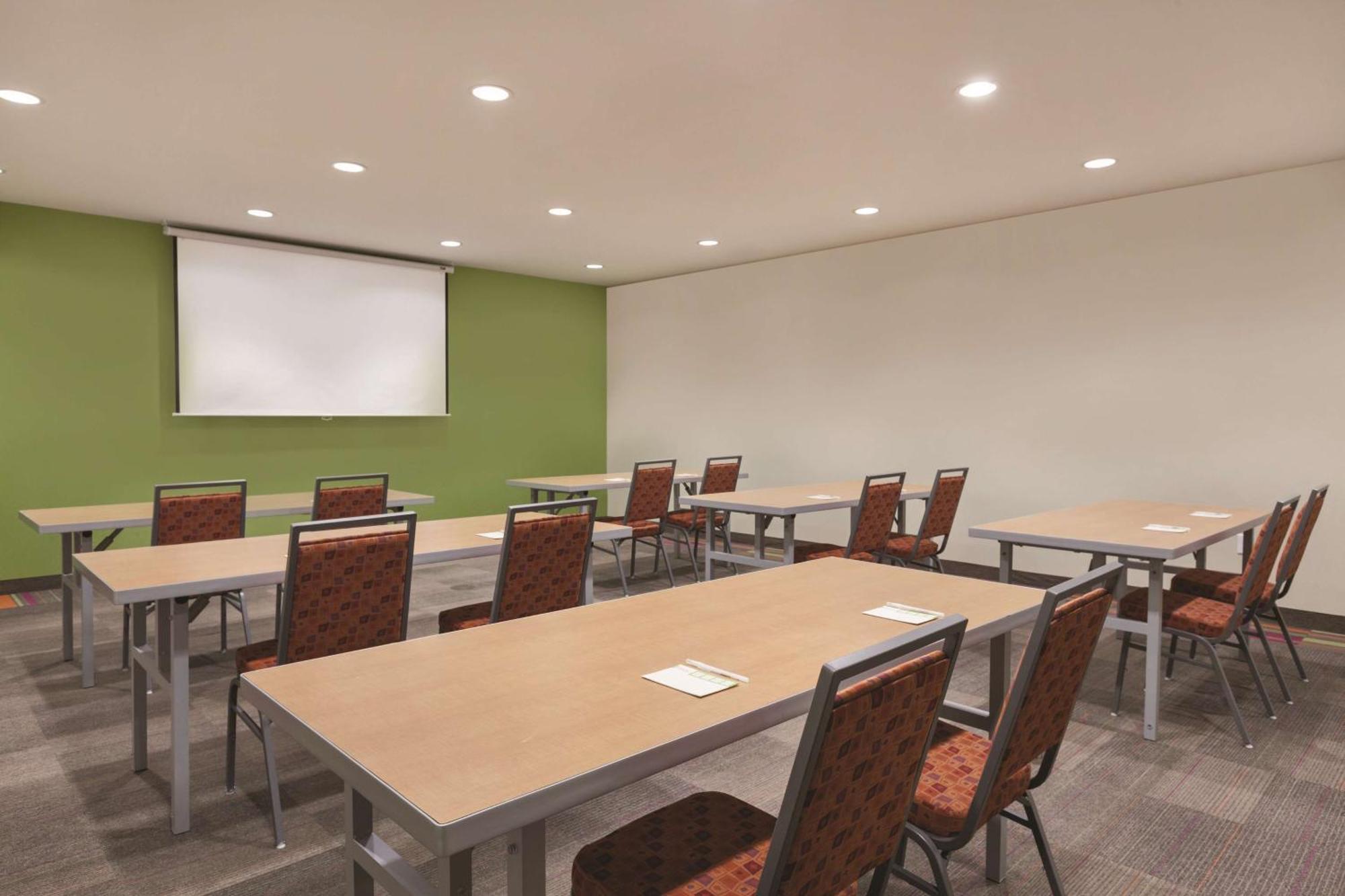 Home2 Suites By Hilton College Station Eksteriør bilde